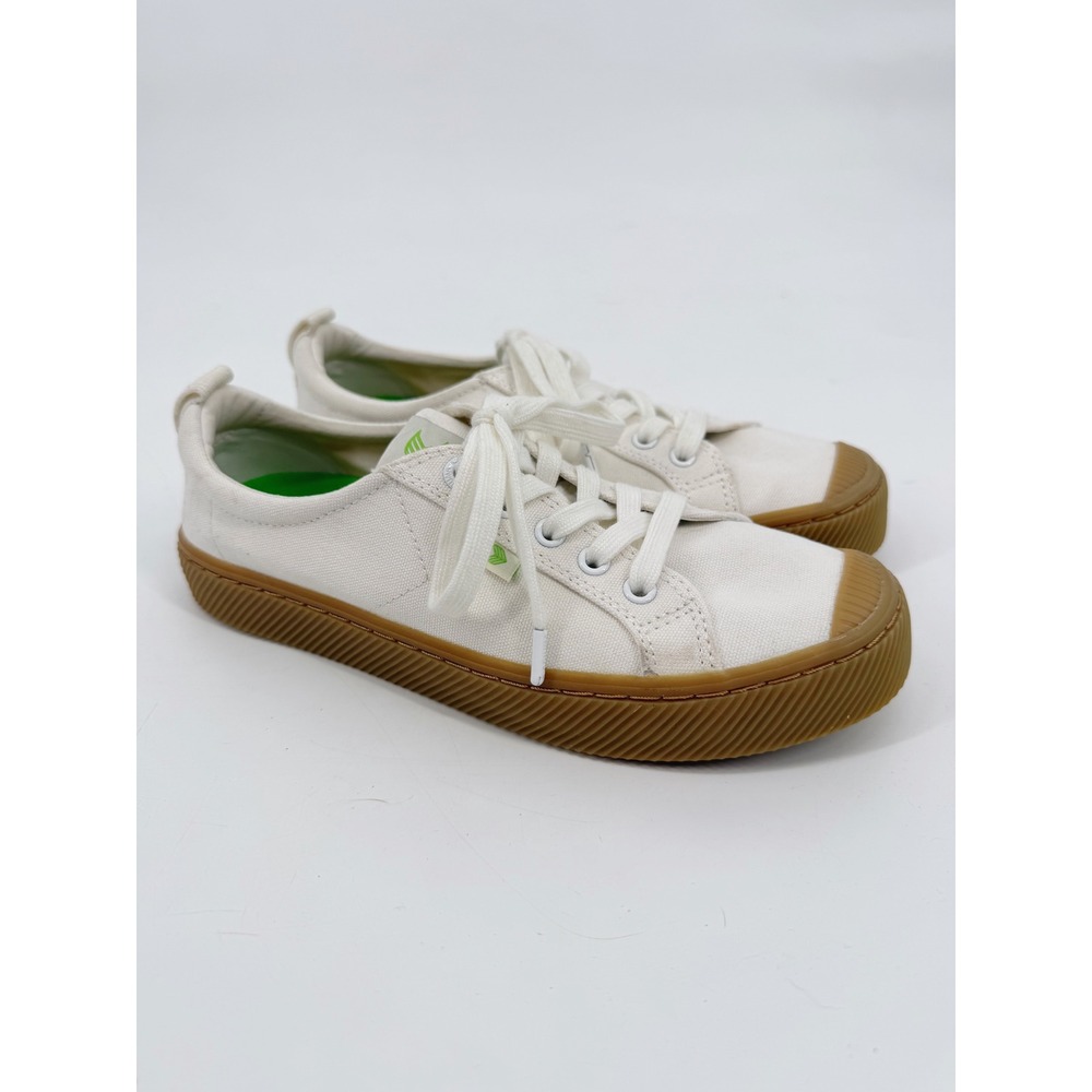 CARIUMA OCA Low White Canvas Sneakers Size 8.5 NWOT